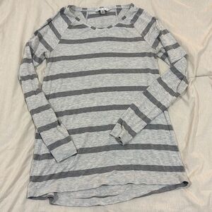 Cabi Striped Stretch Long Sleeve Top • Gray • Size XS • EUC